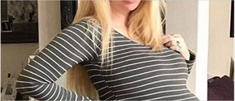 Pregnant huge tit